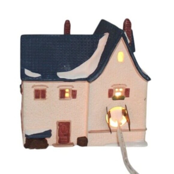 Dept 56 Alpine Village Series Apotek, Tabak (Pharmacy & Tobacco) 6540-4 - Picture 4 of 8